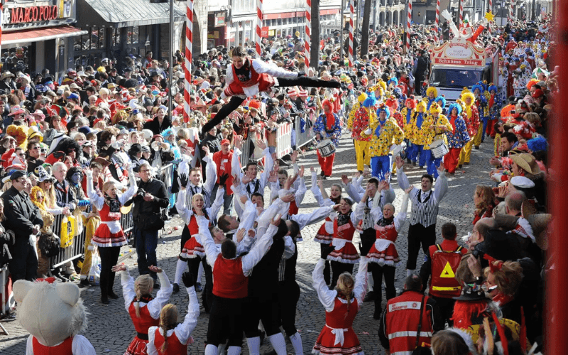 Tìm hiểu những thông tin thú vị về lễ hội Karneval