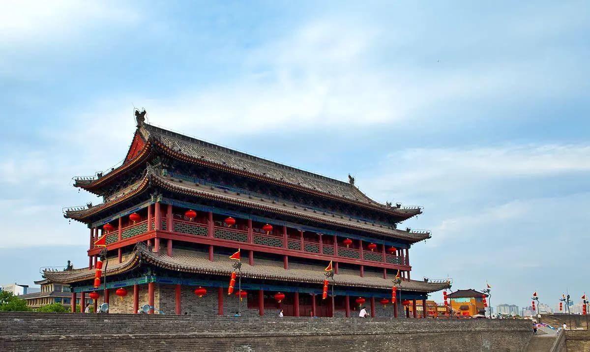 https://abtravel.vn/wp-content/uploads/2026/04/thanh-co-tay-an-thaiantravel-6.webp