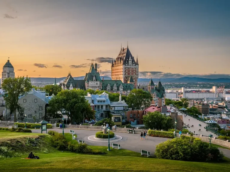 Tour du lịch Canada tham quan Quebec