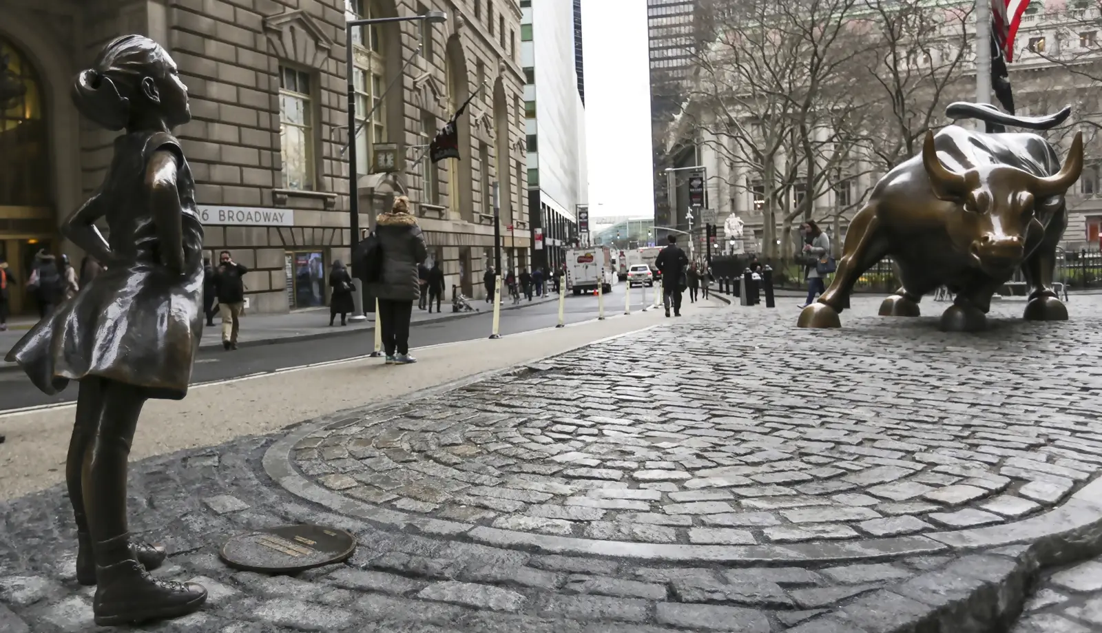 Chú bò biểu tượng cho sự lạc quan, thịnh vượng của phố tài chính