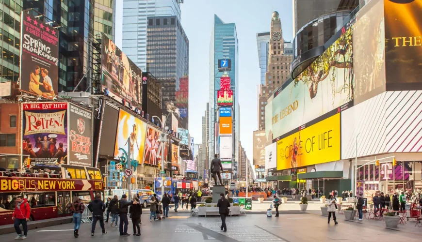 Khám phá vẻ đẹp và sự năng động của Quảng trường Thời Đại