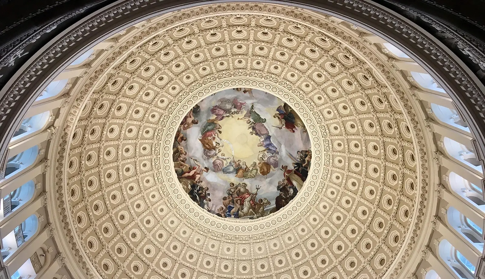Thiết kế mái vòm cực độc đáo tại tại điện Capitol