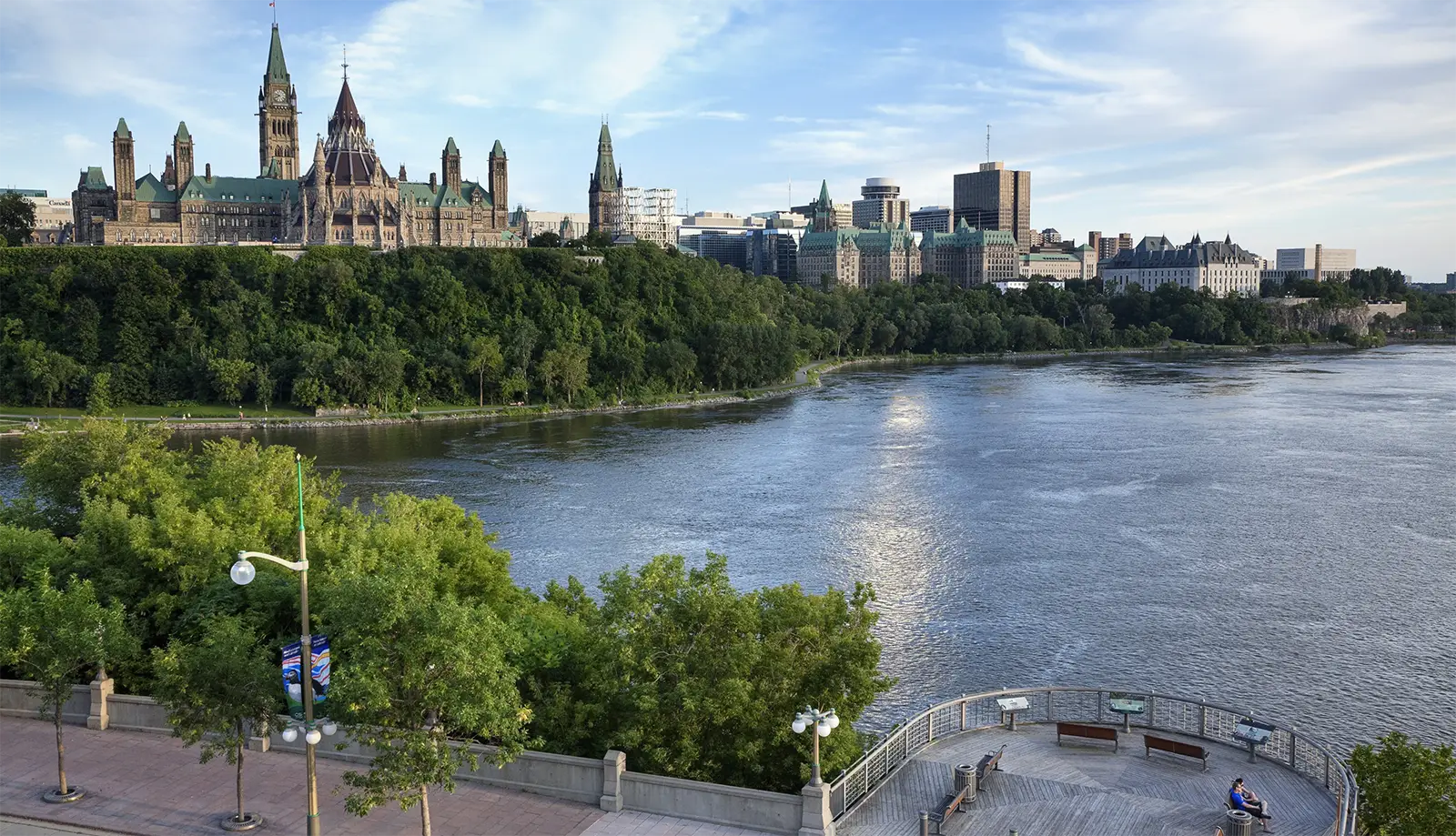 Đồi Quốc hội Canada - Cơ quan đầu não của chính phủ Canada