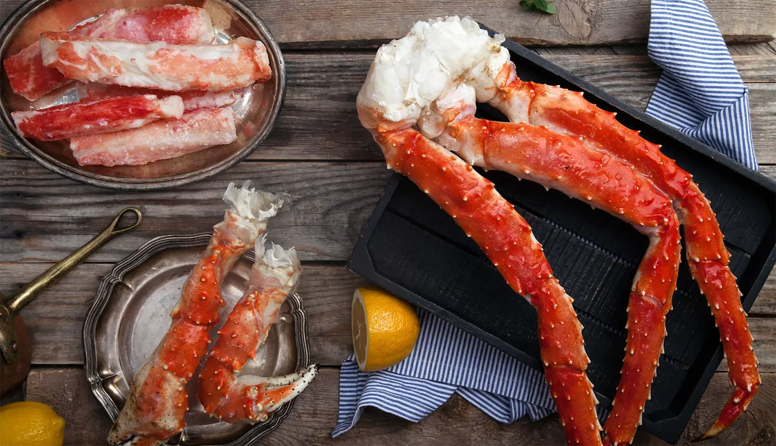 Tôm hùm và cua hoàng đế