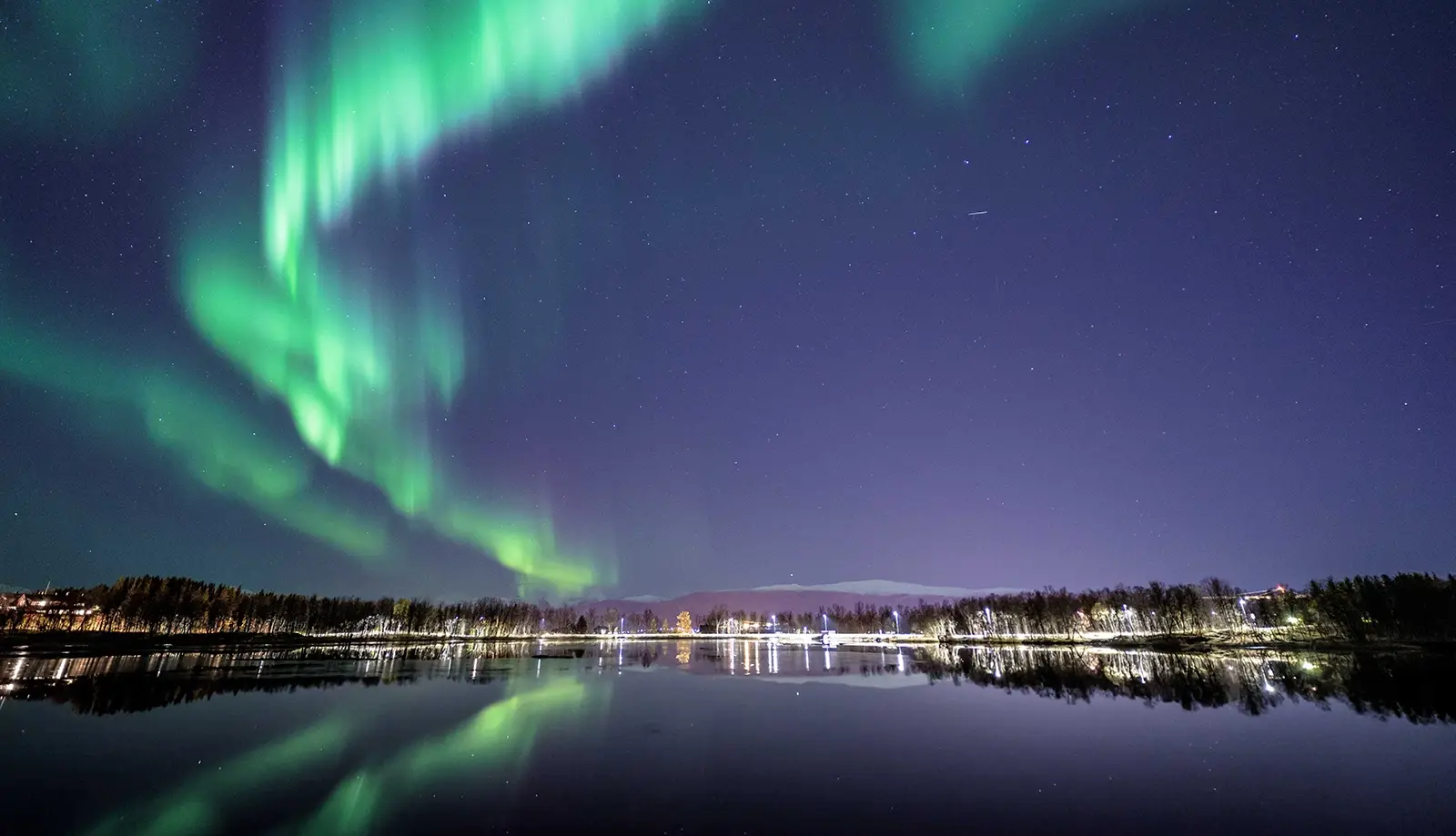 Cực quang tuyệt đẹp tại Hammerfest 