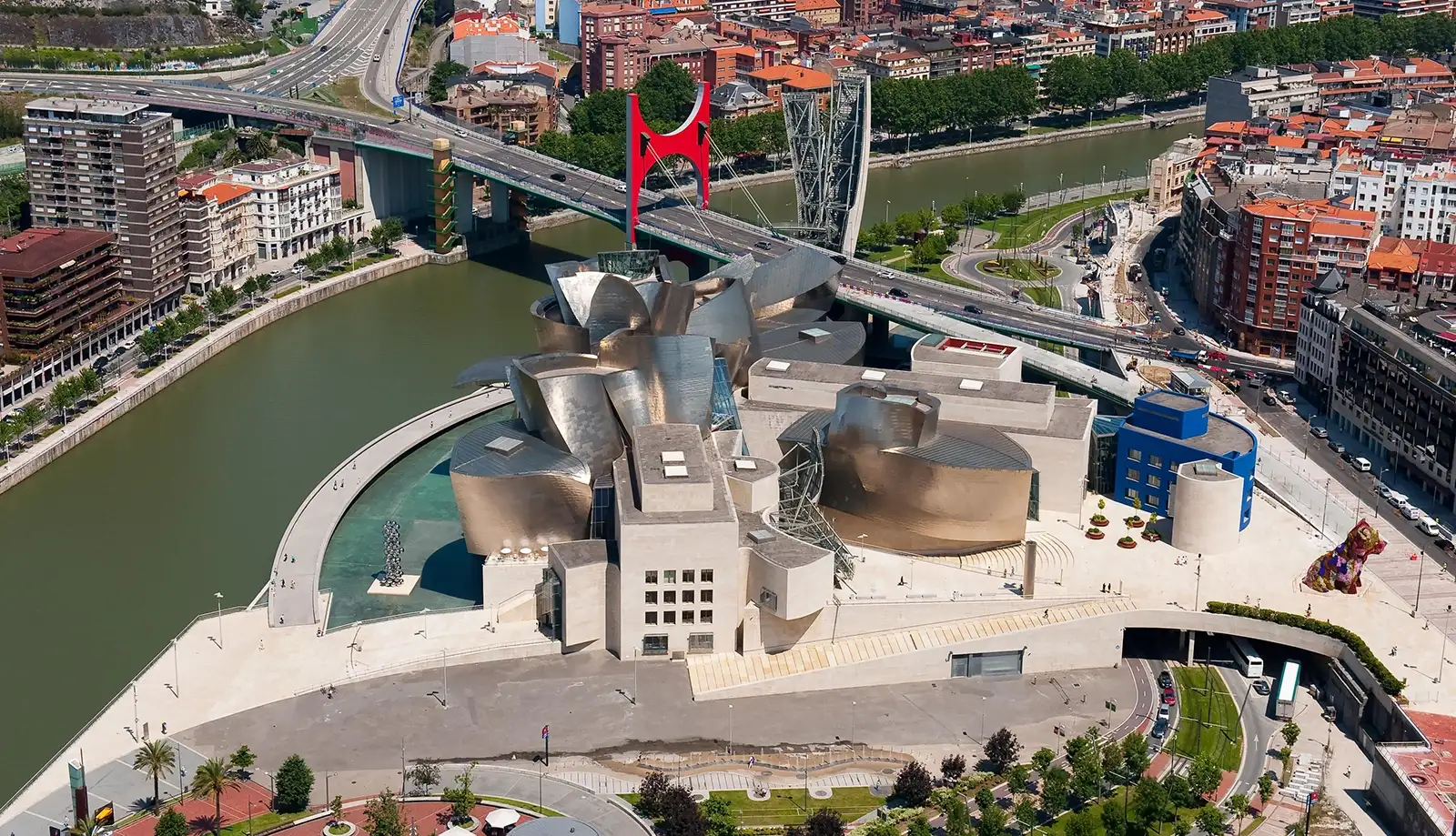 Kiến trúc độc đáo của bảo tàng Guggenheim