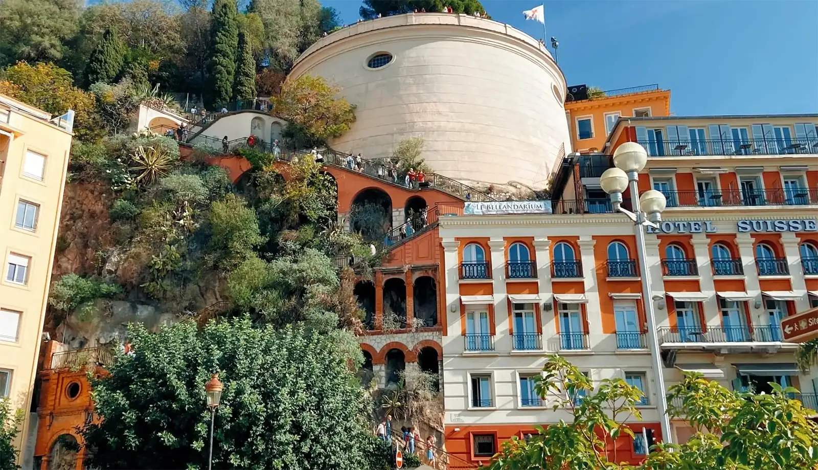 Di tích lịch sử trên đồi