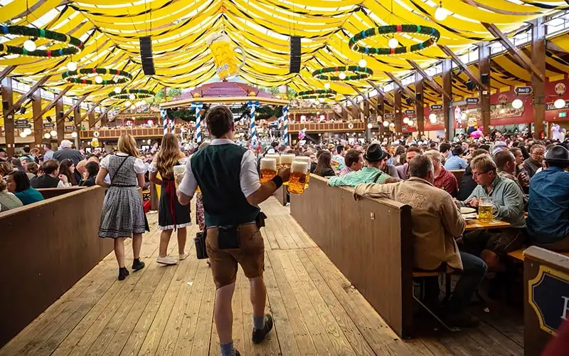 Khám phá lễ hội bia Oktoberfest nước Đức - Đông Âu