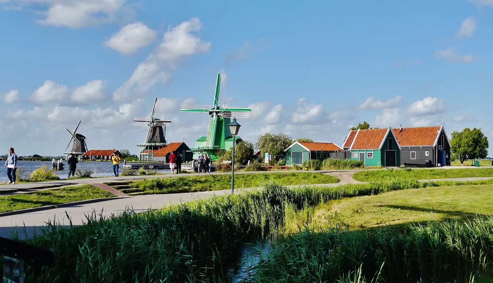 Làng Zaanse Schans điểm đến không thể bỏ qua khi du lịch Hà Lan