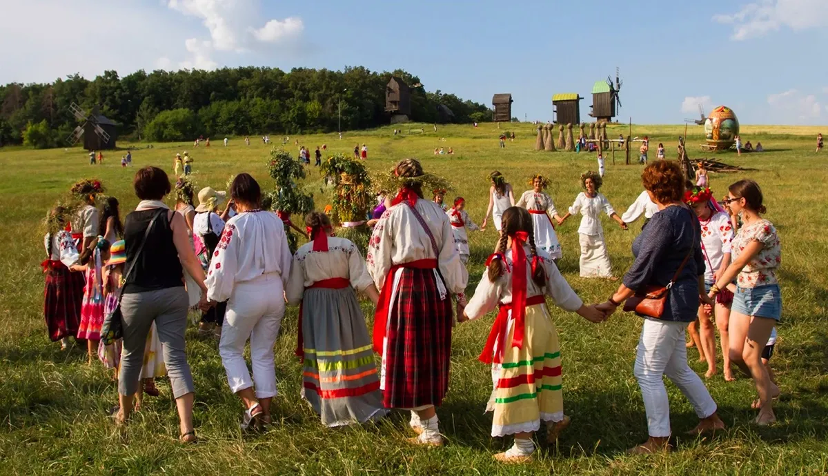 Trải nghiệm khó quên tại Lễ hội Ivan Kupala mùa hạ tại Nga