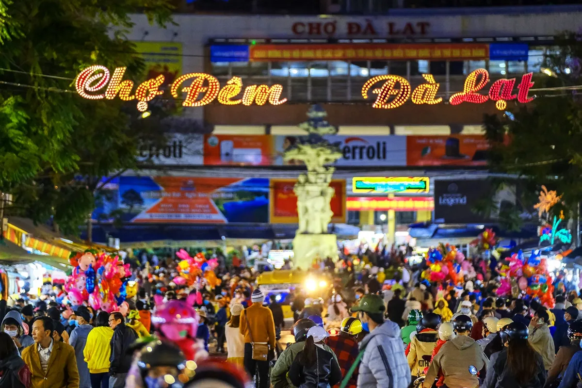 Tham quan và mua sắm tại chợ Đà Lạt