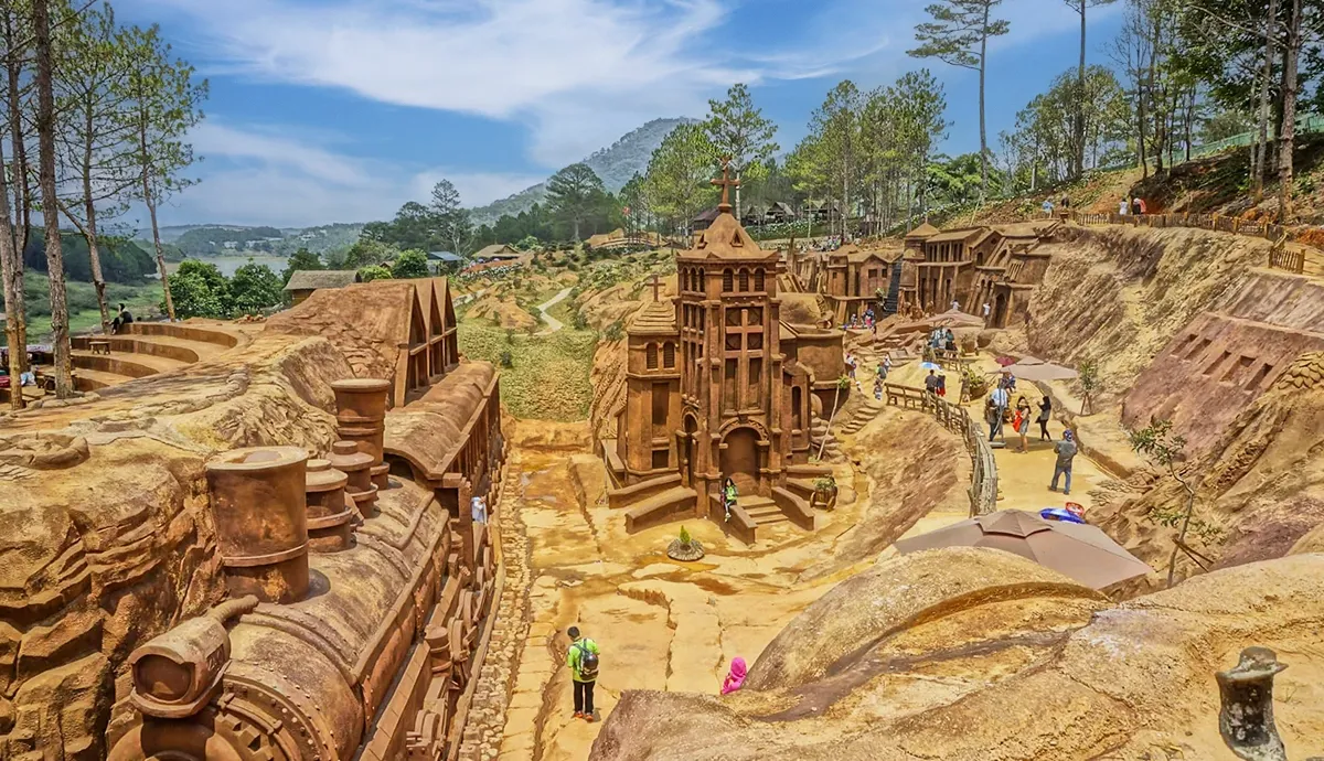 Đường Hầm Đất Sét Đà Lạt - Kỳ Quan Nghệ Thuật Giữa Cao Nguyên